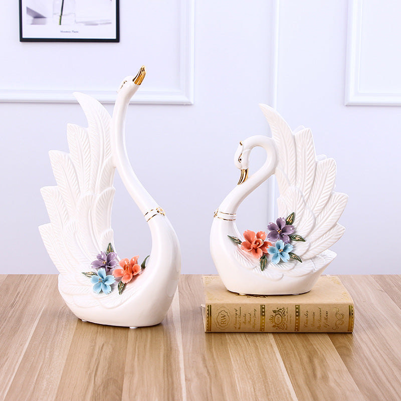 Ceramic Swan Figurine – Modern European-Style Home Decor Artcraft for Living Room | Creative Wedding Gift Display